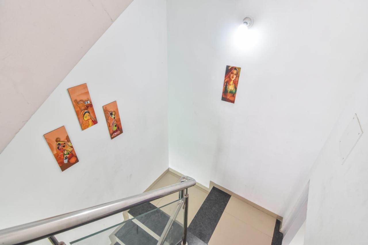 Empyrean Stays Ll Goodluck Bungalow Ll 2Bhk Ll Pool Ll Lonavala Exterior photo